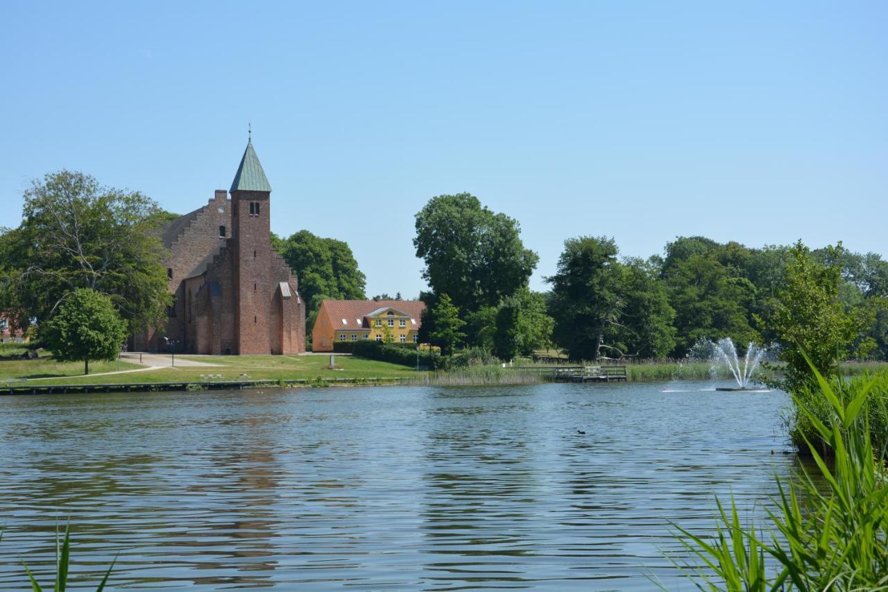 Kirkely Bed And Breakfast Vester Ulslev Bagian luar foto